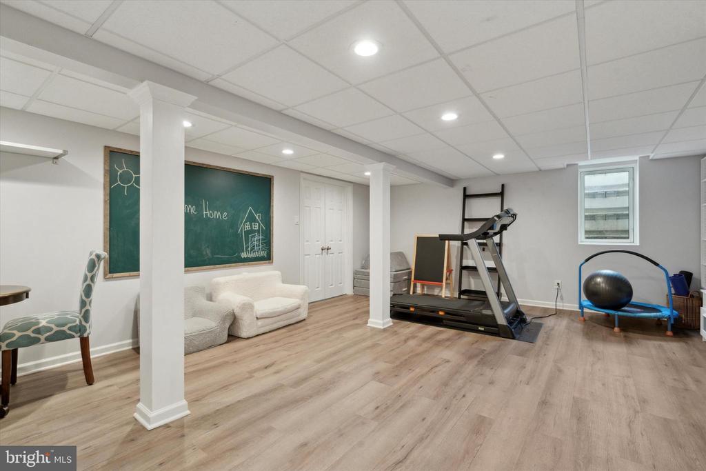 63 Woodstock Dr