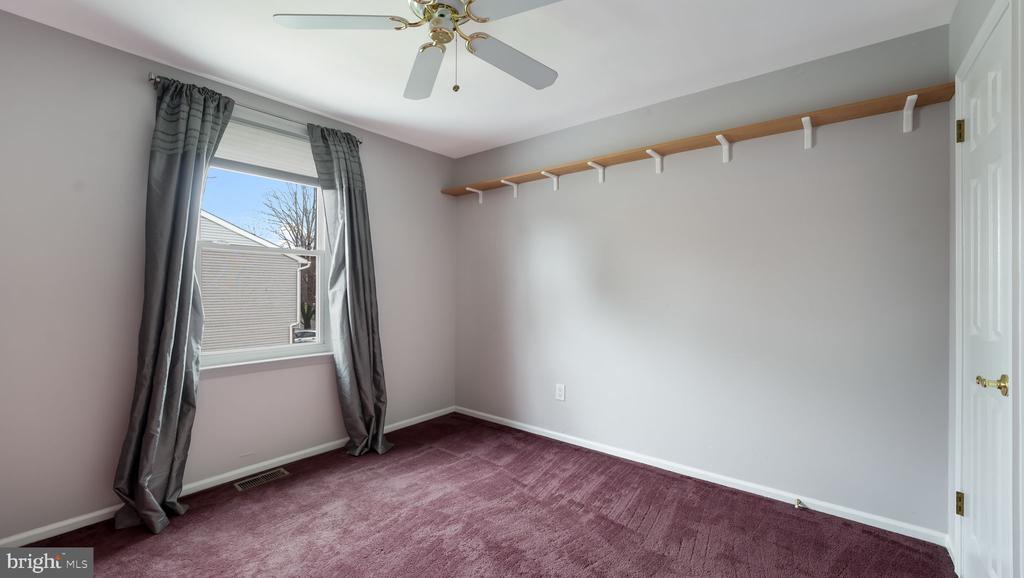 83 Baylis Rd