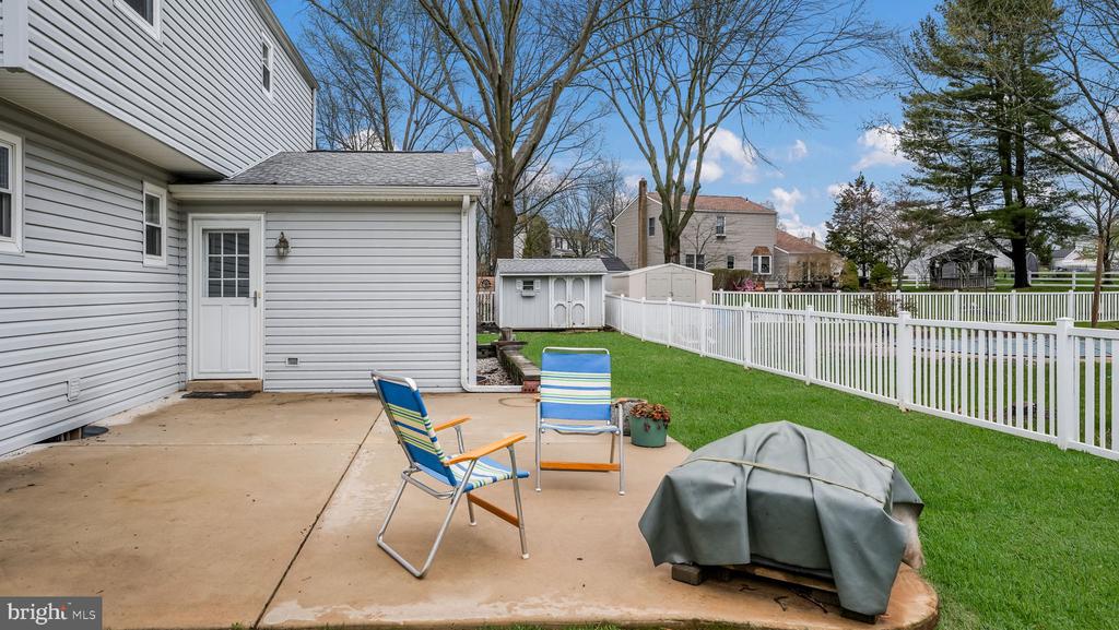 83 Baylis Rd