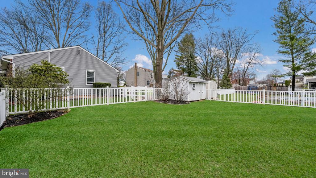 83 Baylis Rd
