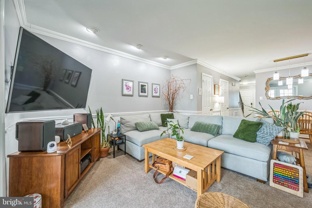 83 Fair Oaks Ct