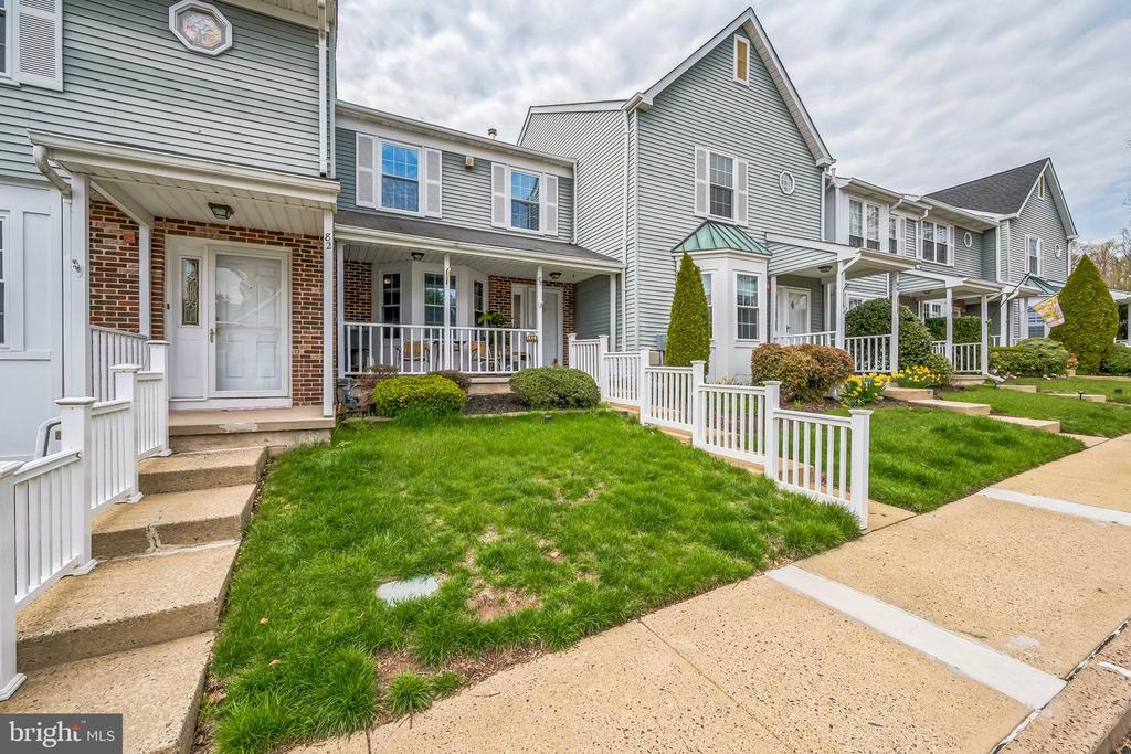 83 Fair Oaks Ct