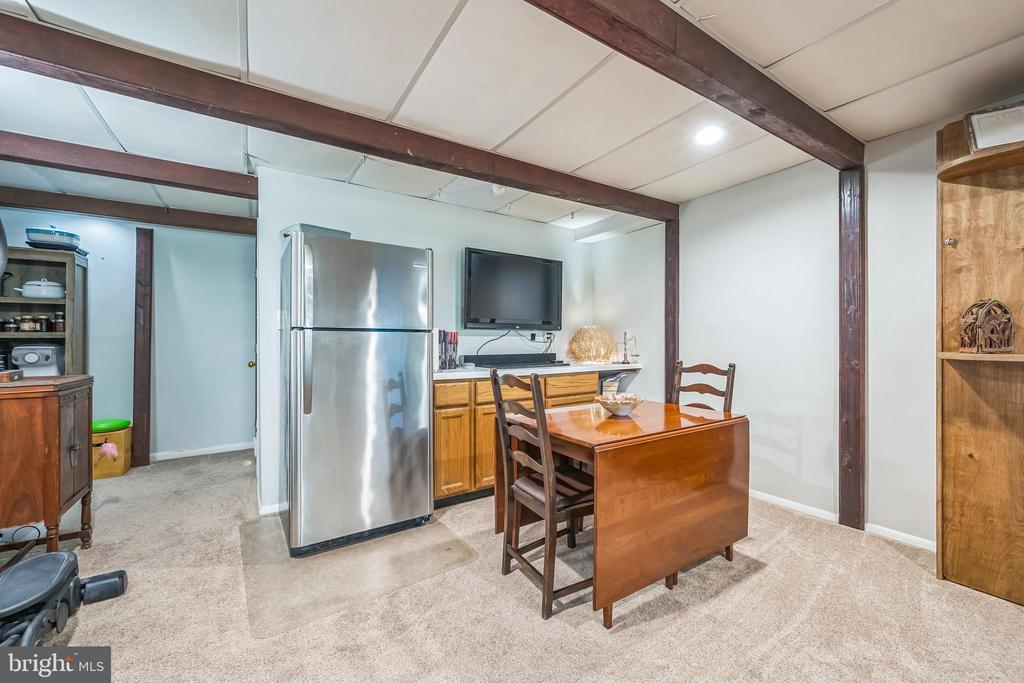83 Fair Oaks Ct