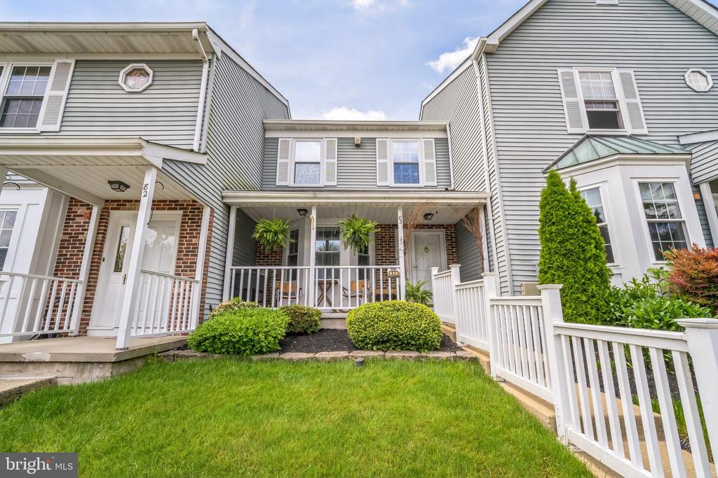 83 Fair Oaks Ct