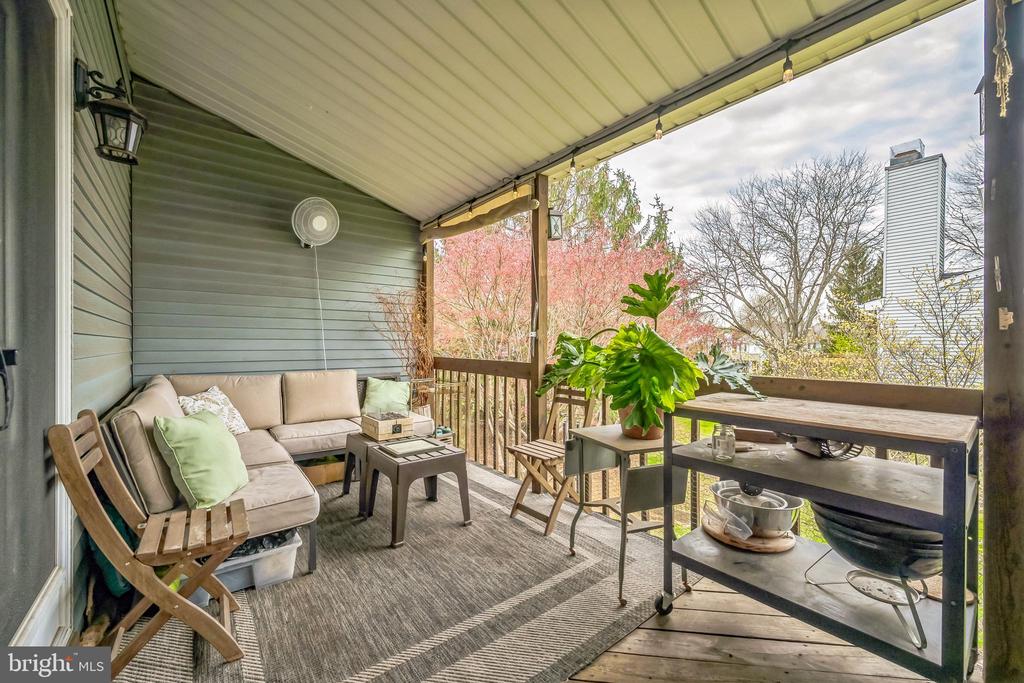 83 Fair Oaks Ct