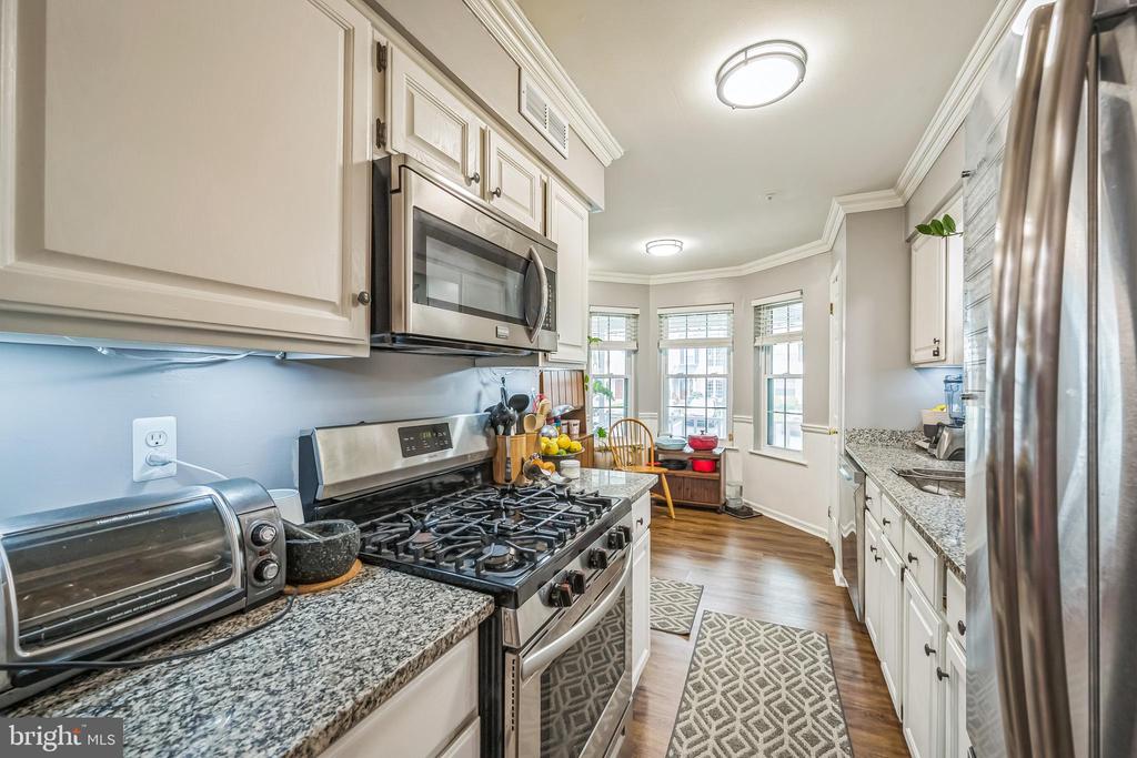 83 Fair Oaks Ct