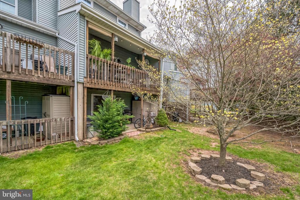 83 Fair Oaks Ct