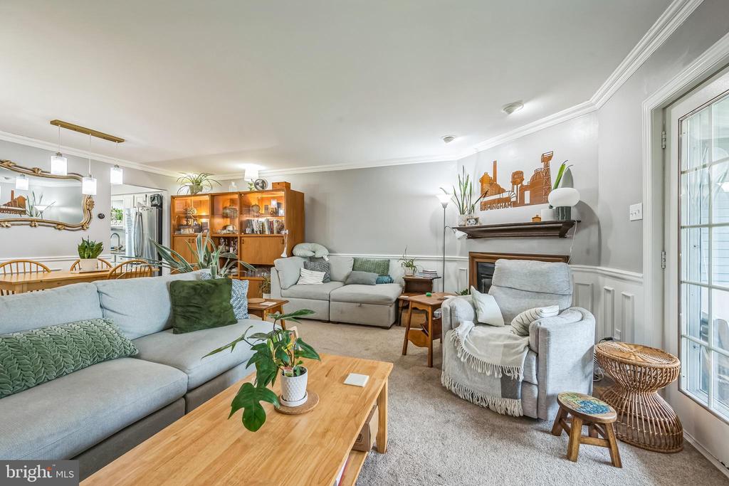 83 Fair Oaks Ct