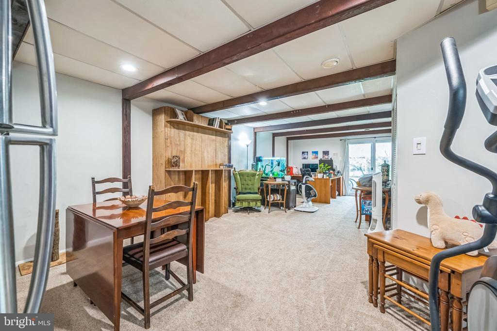 83 Fair Oaks Ct