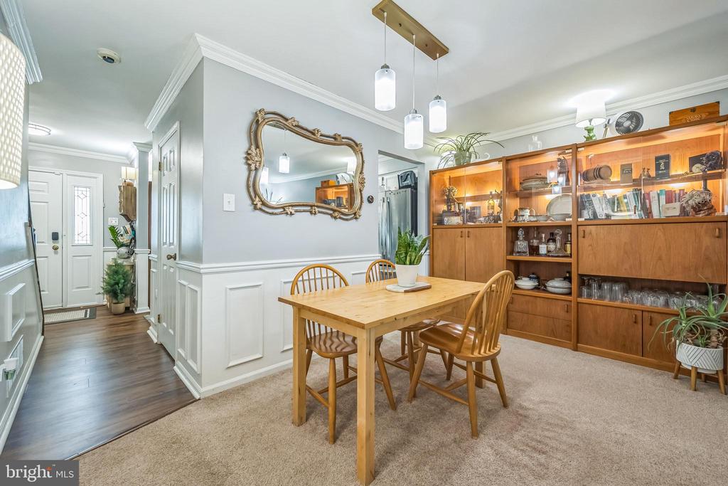 83 Fair Oaks Ct