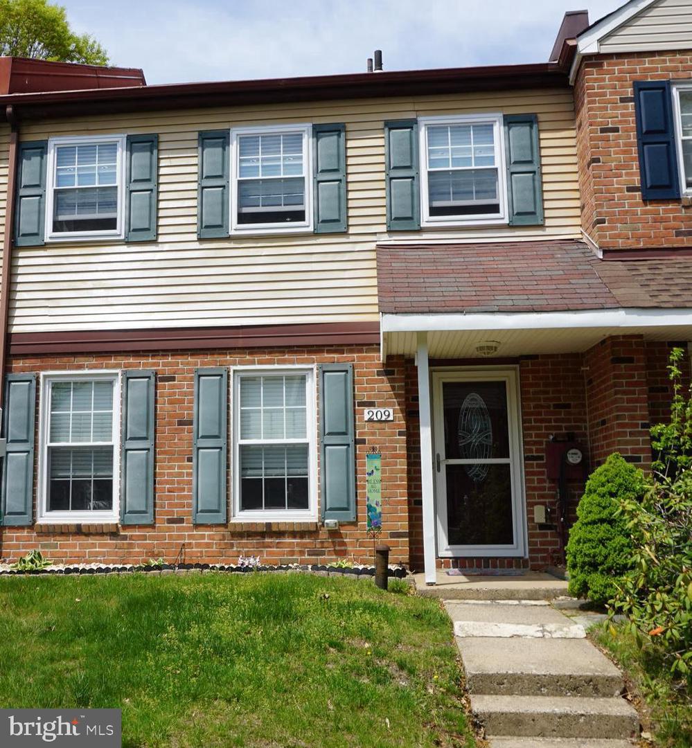 209 Farleigh Ct