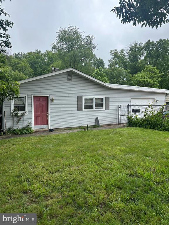 46 Yellowood Dr