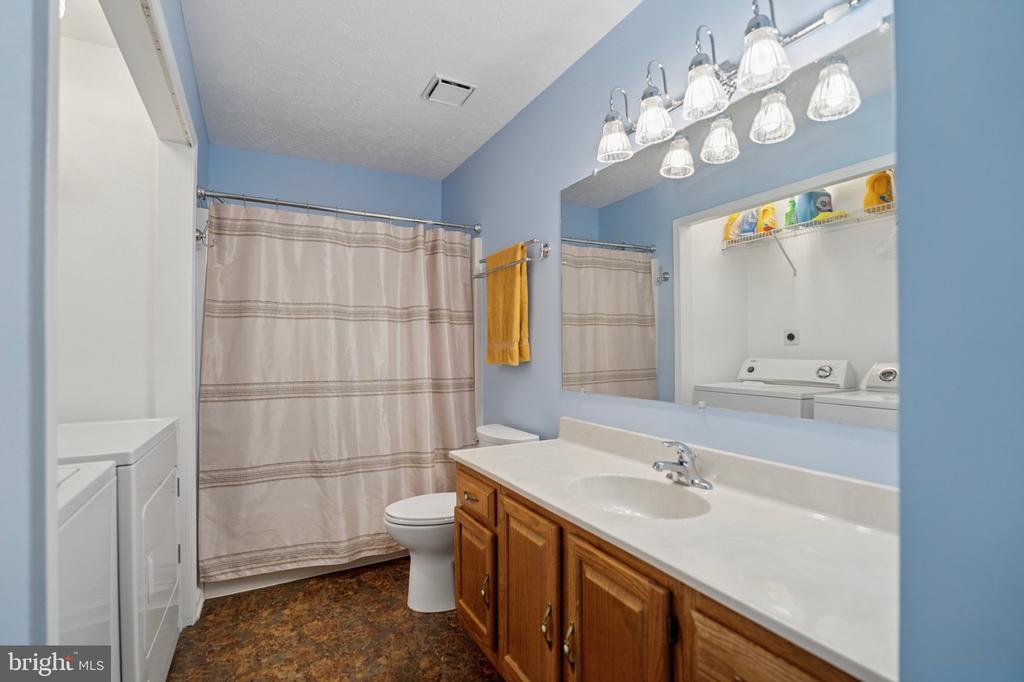 2251 Orchard Hill Cir