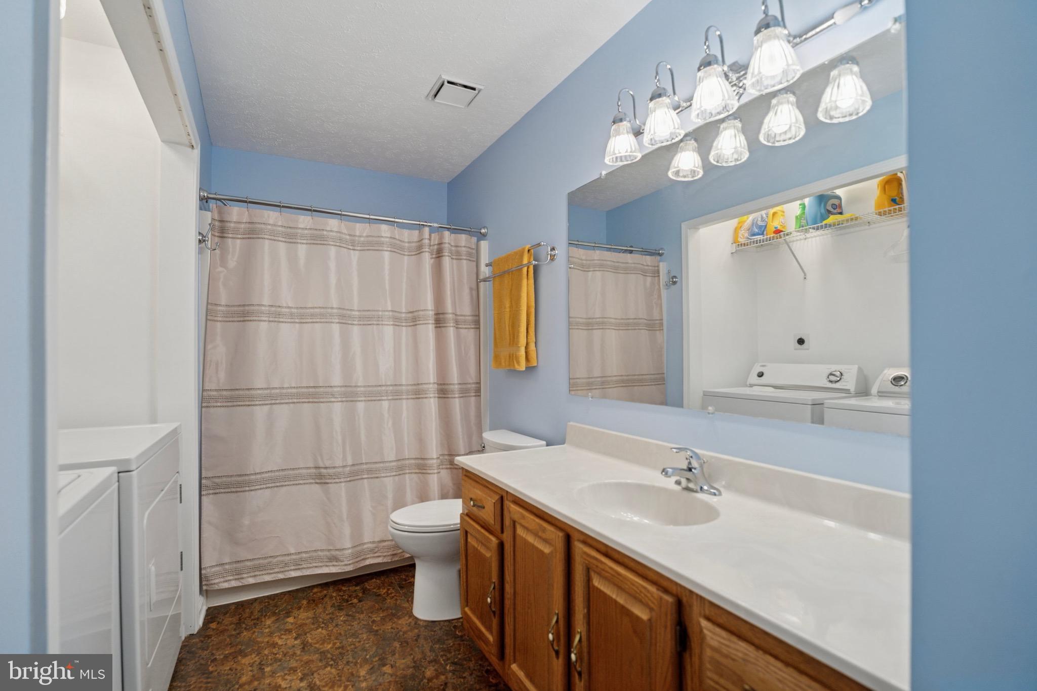 2251 Orchard Hill Cir