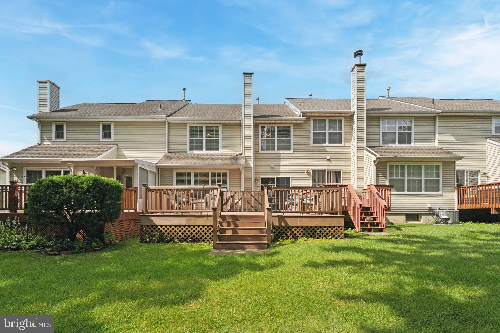 2251 Orchard Hill Cir