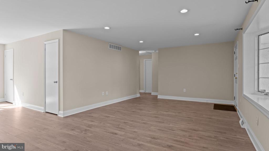 99 HILLTOP DRIVE