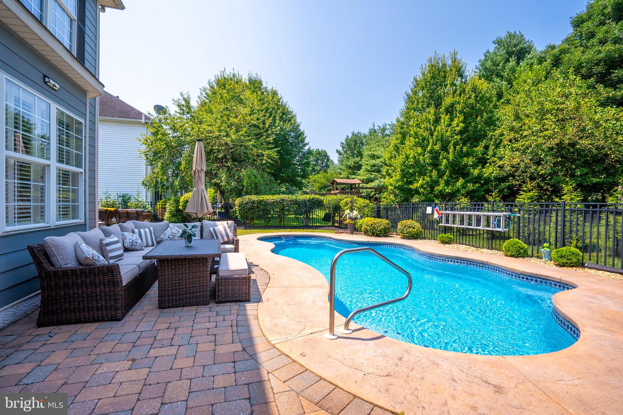 3937 TRAILS WAY WEST
