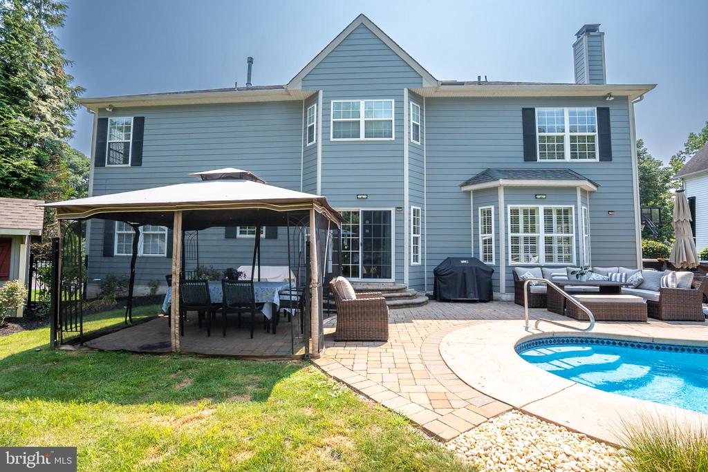 3937 TRAILS WAY WEST