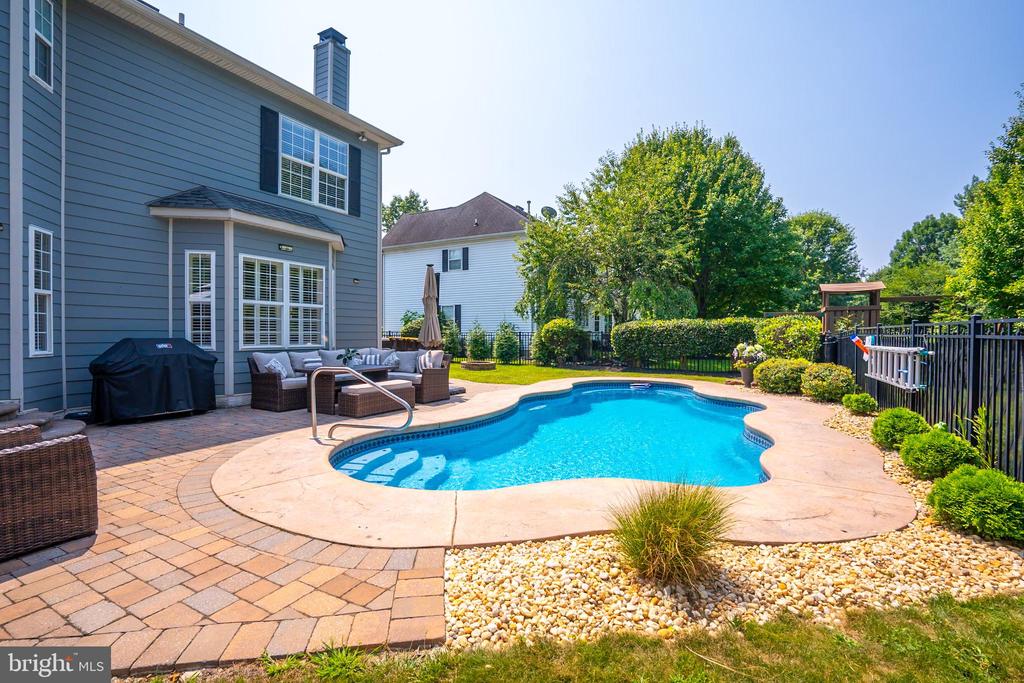 3937 TRAILS WAY WEST