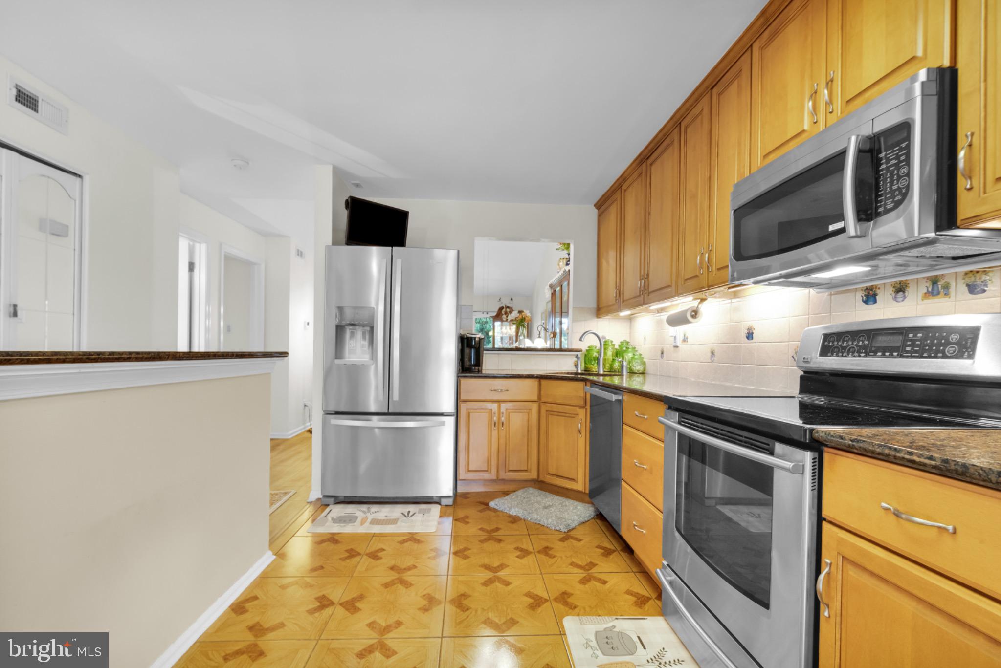 24010 BEACON HILL DRIVE