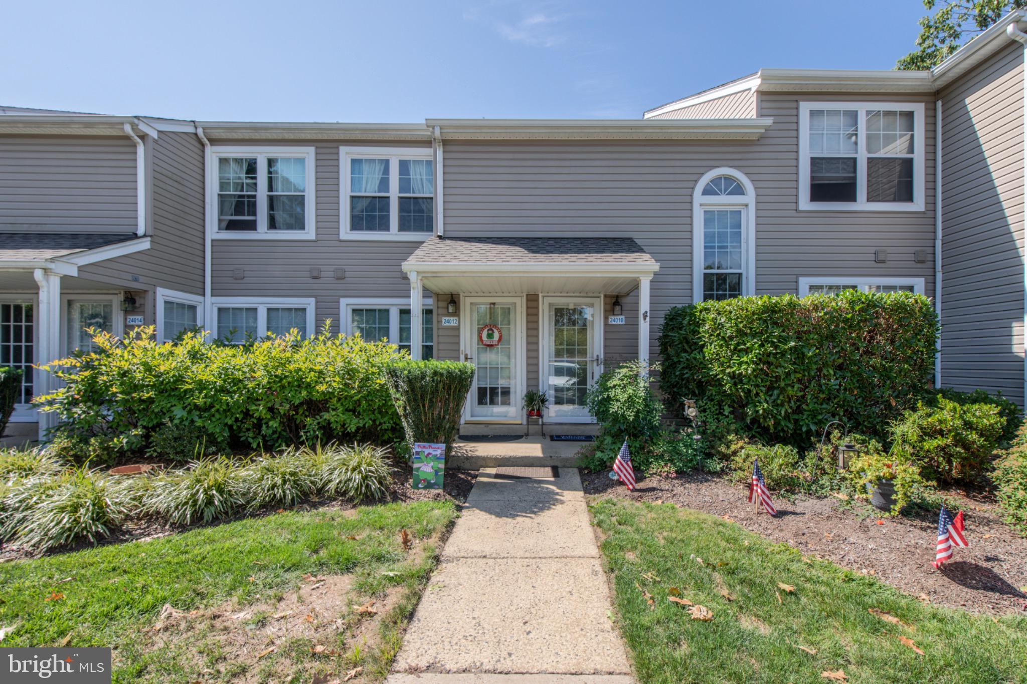 24010 BEACON HILL DRIVE