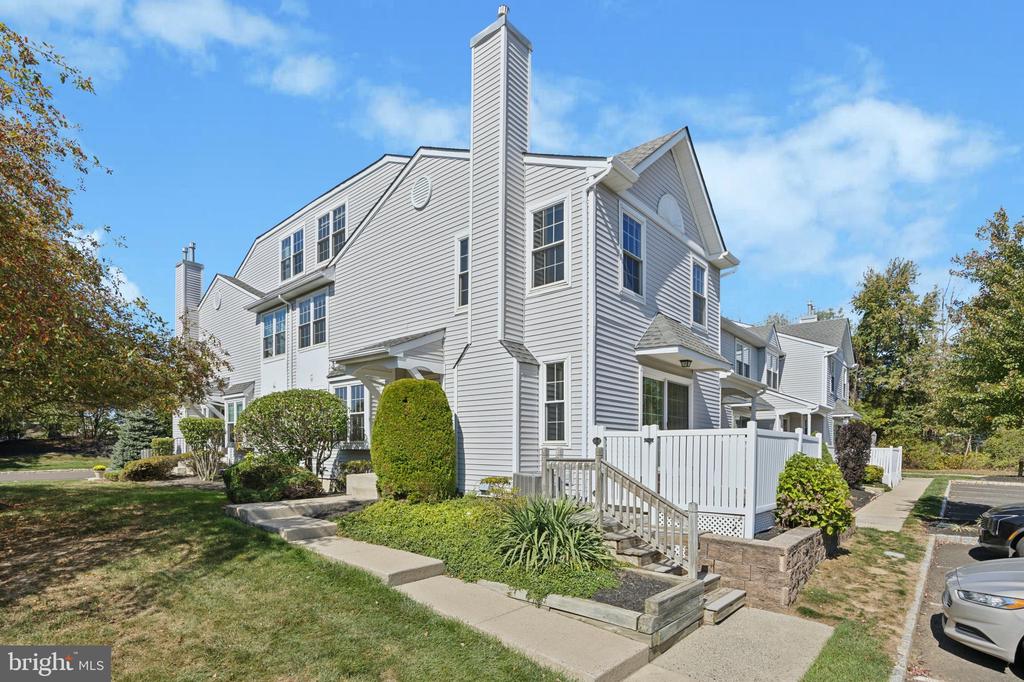 108 EAGLE COURT 105