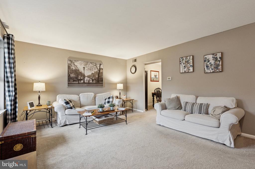 4525 WINDING BROOK DRIVE