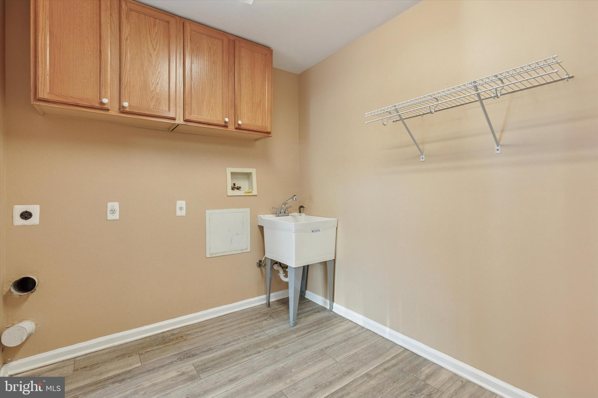 64 LEGACY OAKS DRIVE