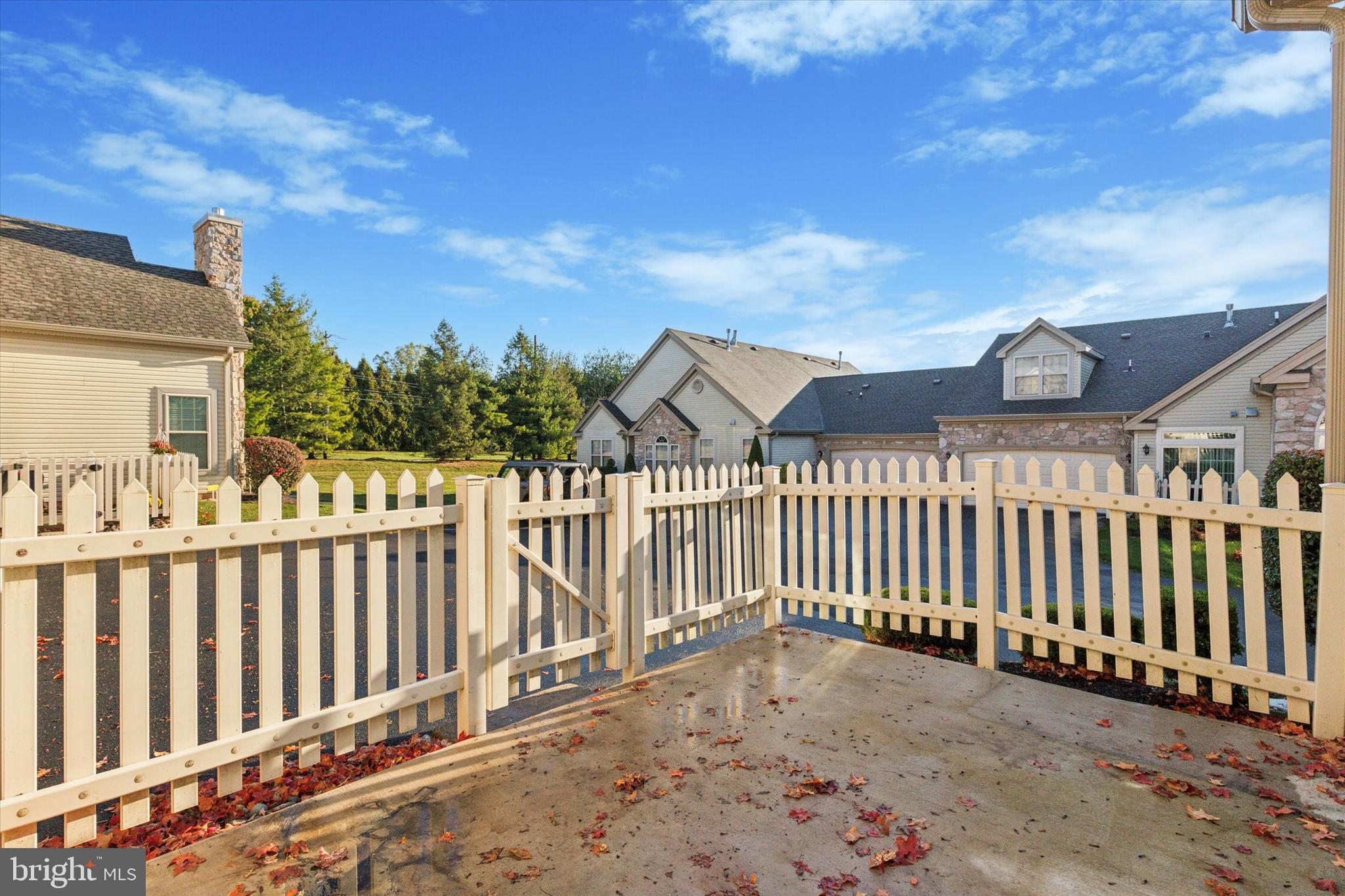 64 LEGACY OAKS DRIVE