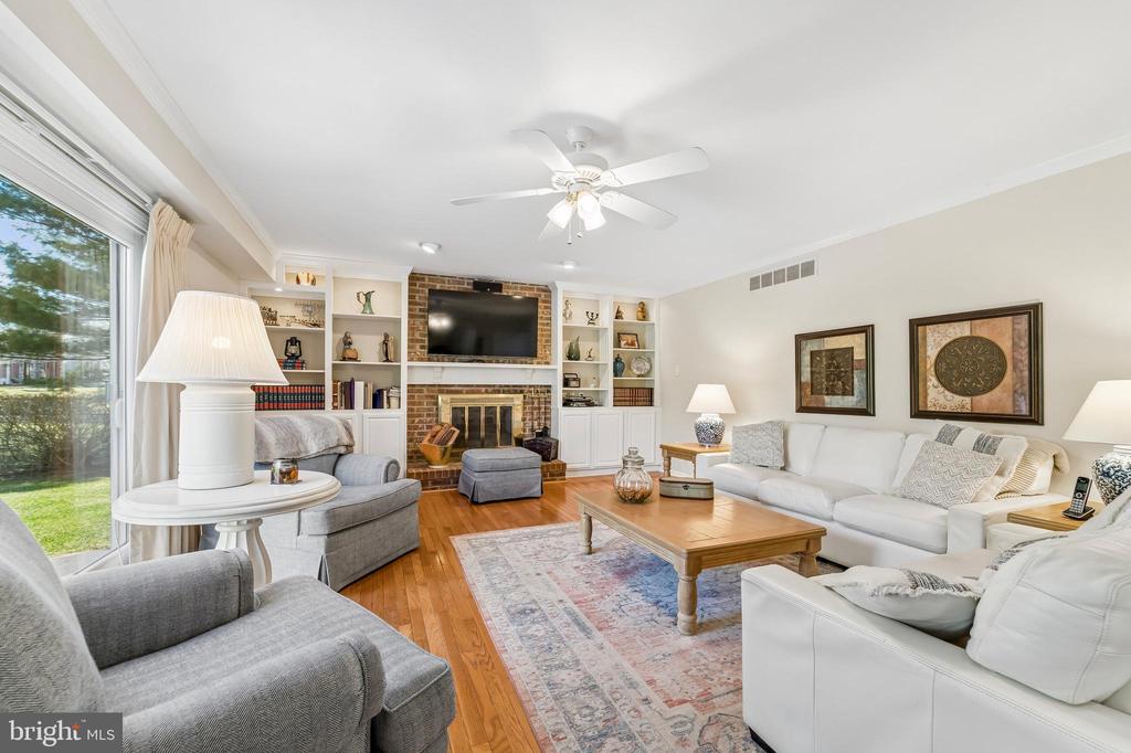 137 BRIARWOOD DRIVE
