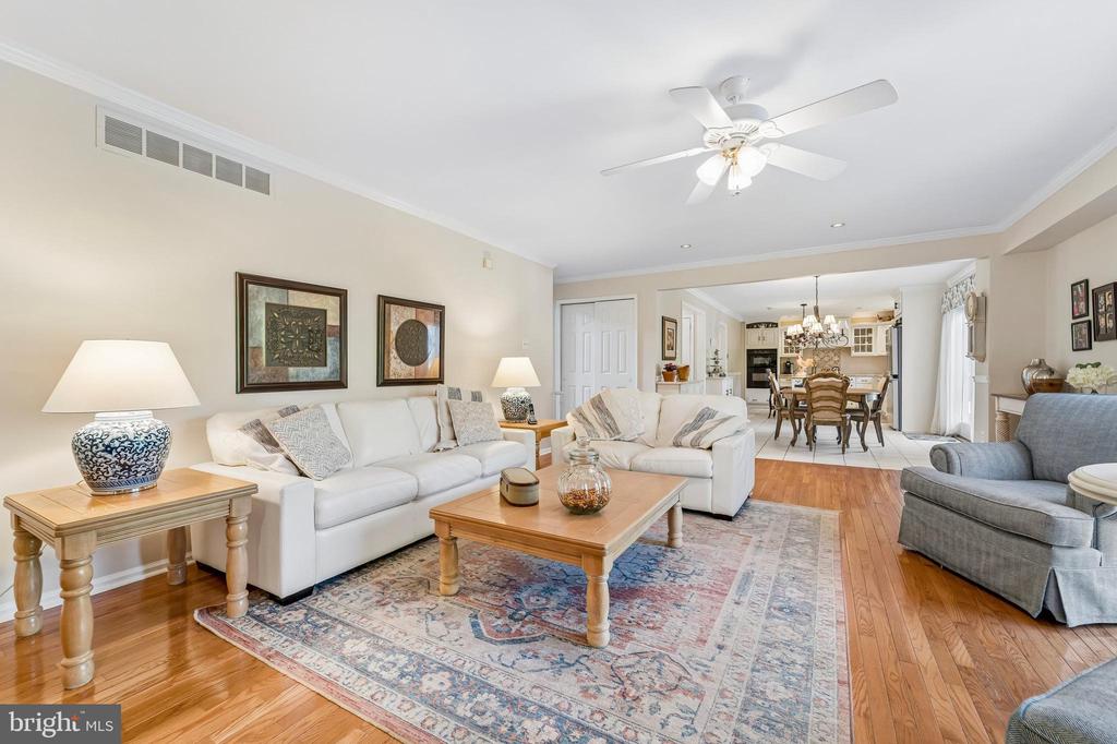 137 BRIARWOOD DRIVE