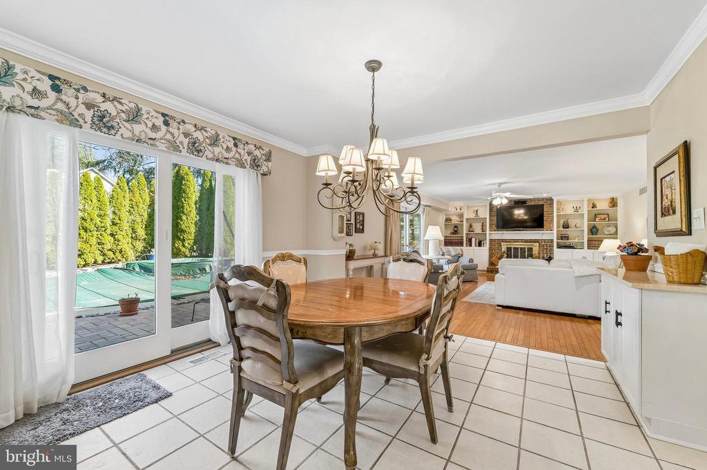 137 BRIARWOOD DRIVE