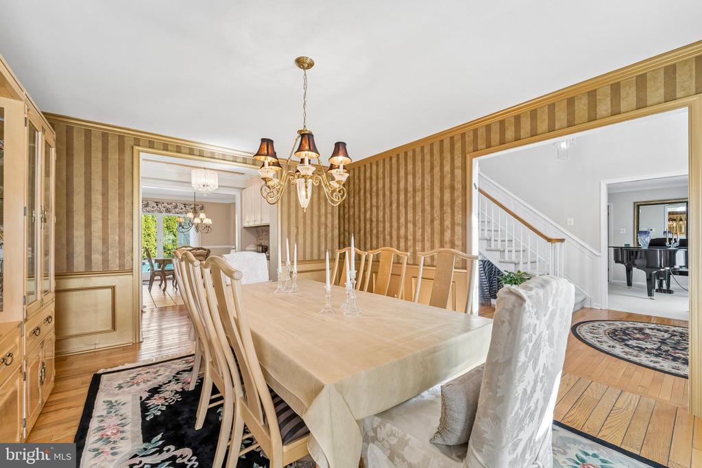 137 BRIARWOOD DRIVE
