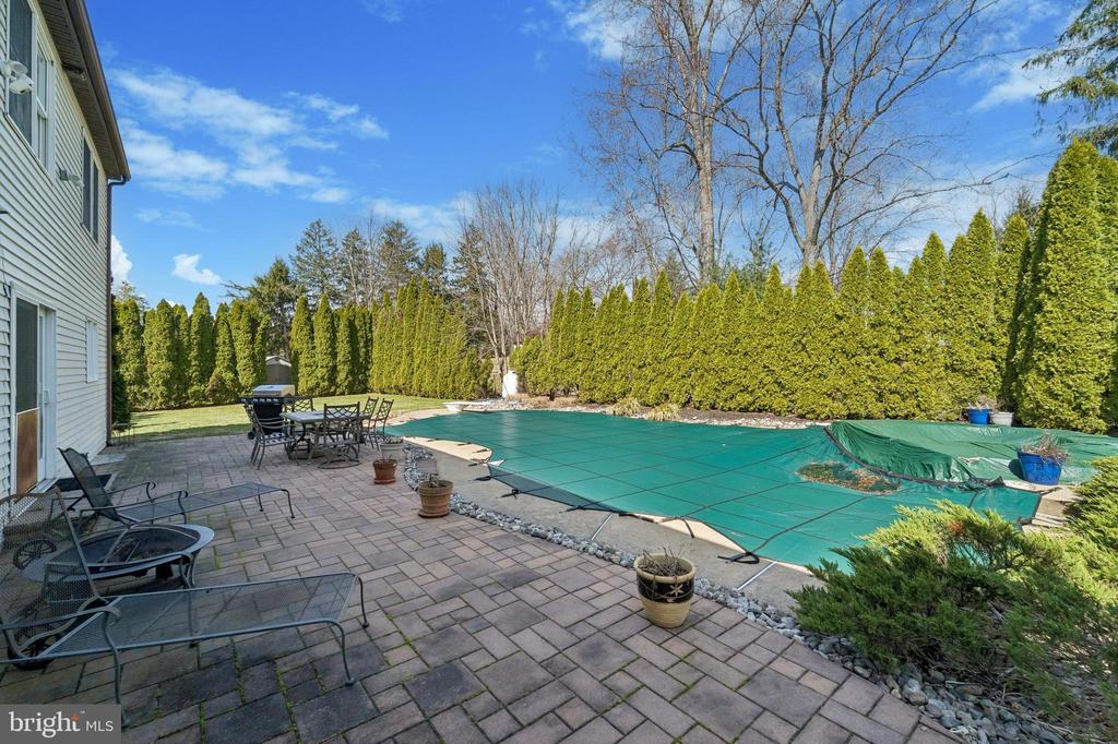 137 BRIARWOOD DRIVE