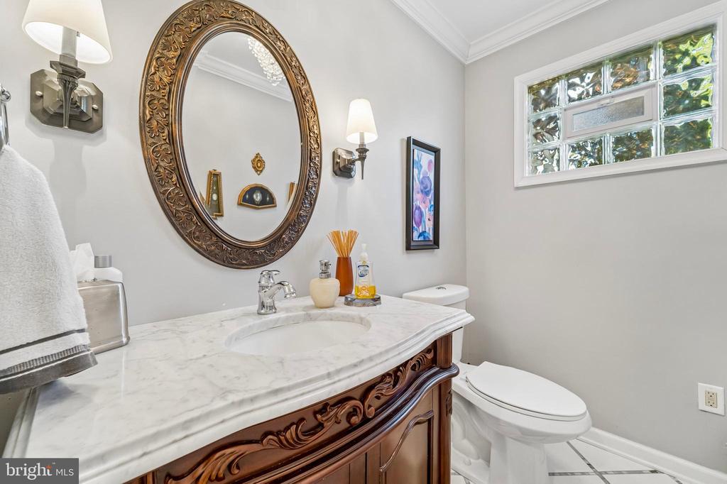137 BRIARWOOD DRIVE