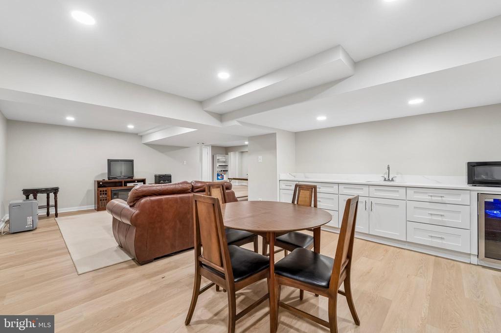 137 BRIARWOOD DRIVE