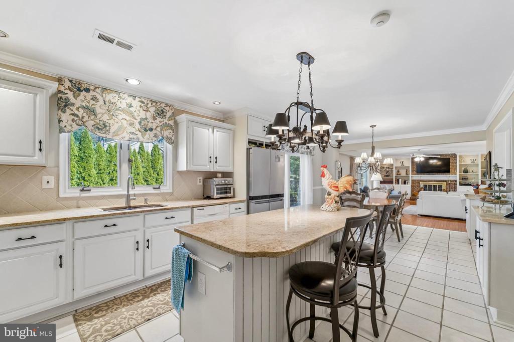 137 BRIARWOOD DRIVE