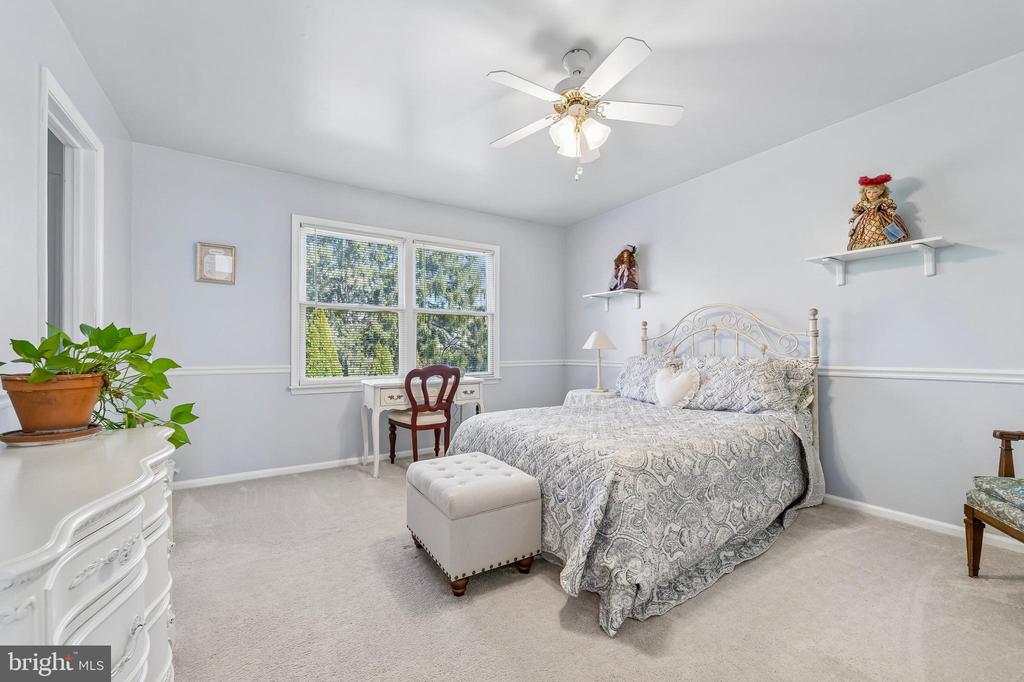 137 BRIARWOOD DRIVE