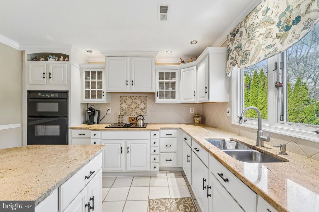 137 BRIARWOOD DRIVE