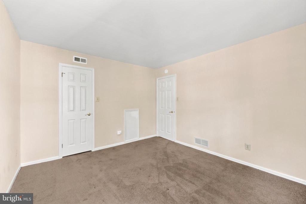 502 DIAMOND DRIVE