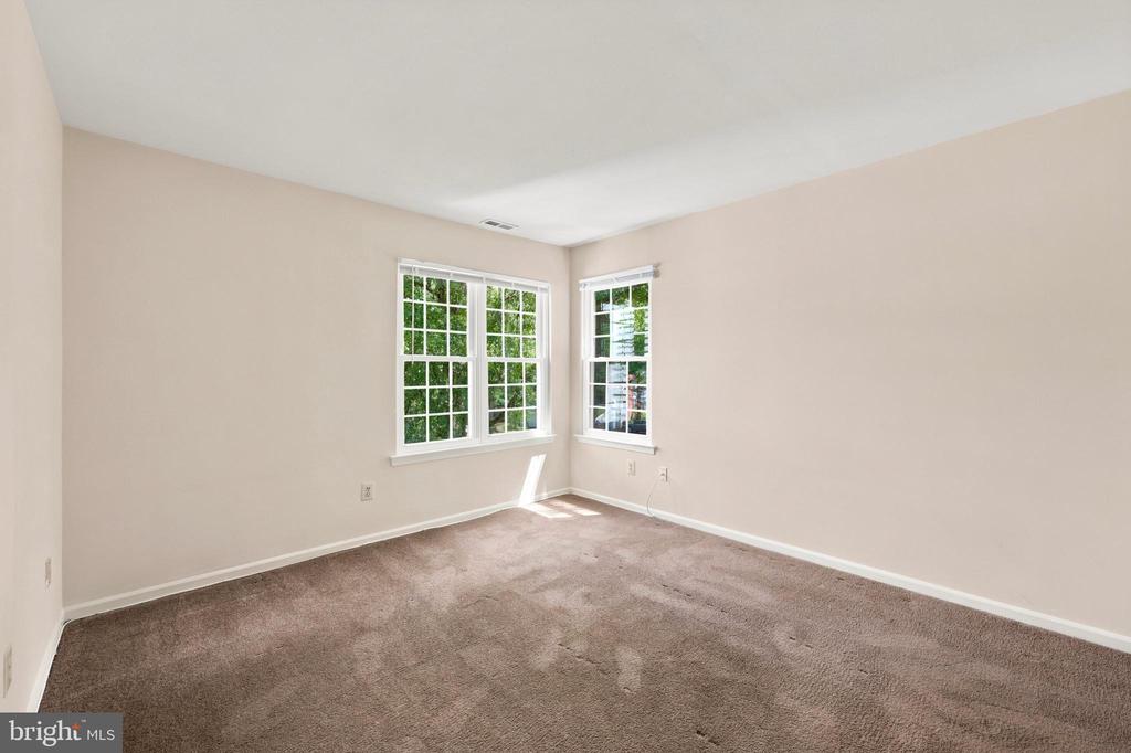 502 DIAMOND DRIVE