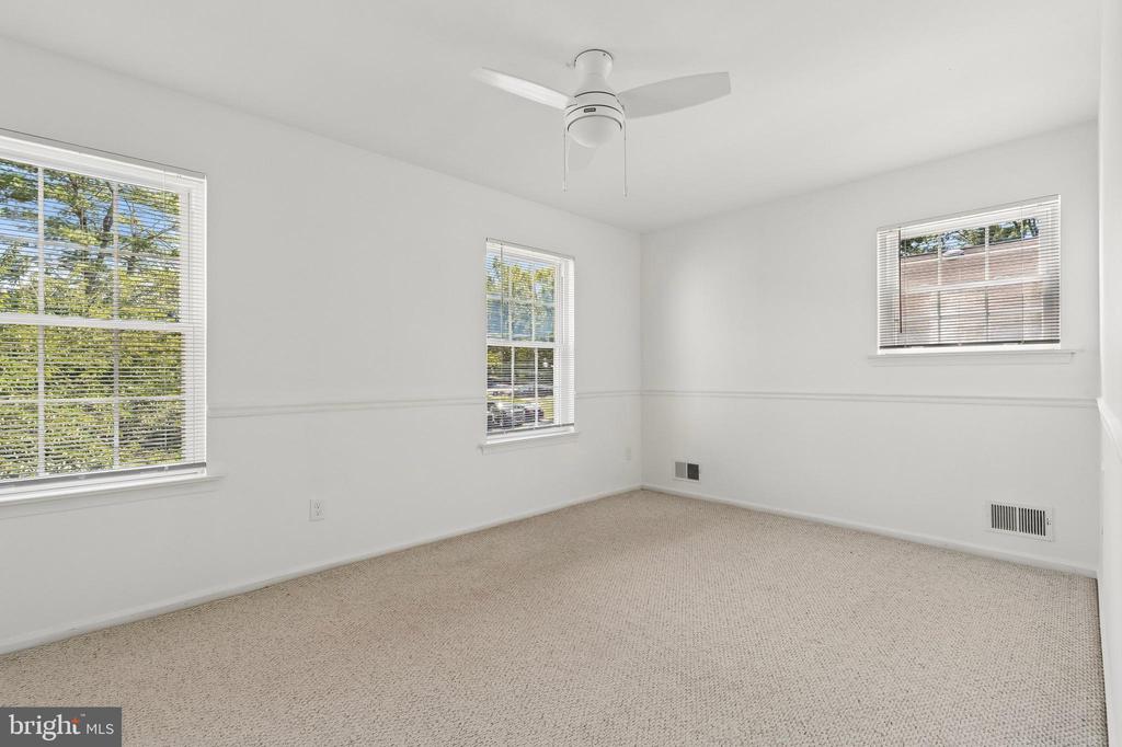 266 LEEDOM WAY