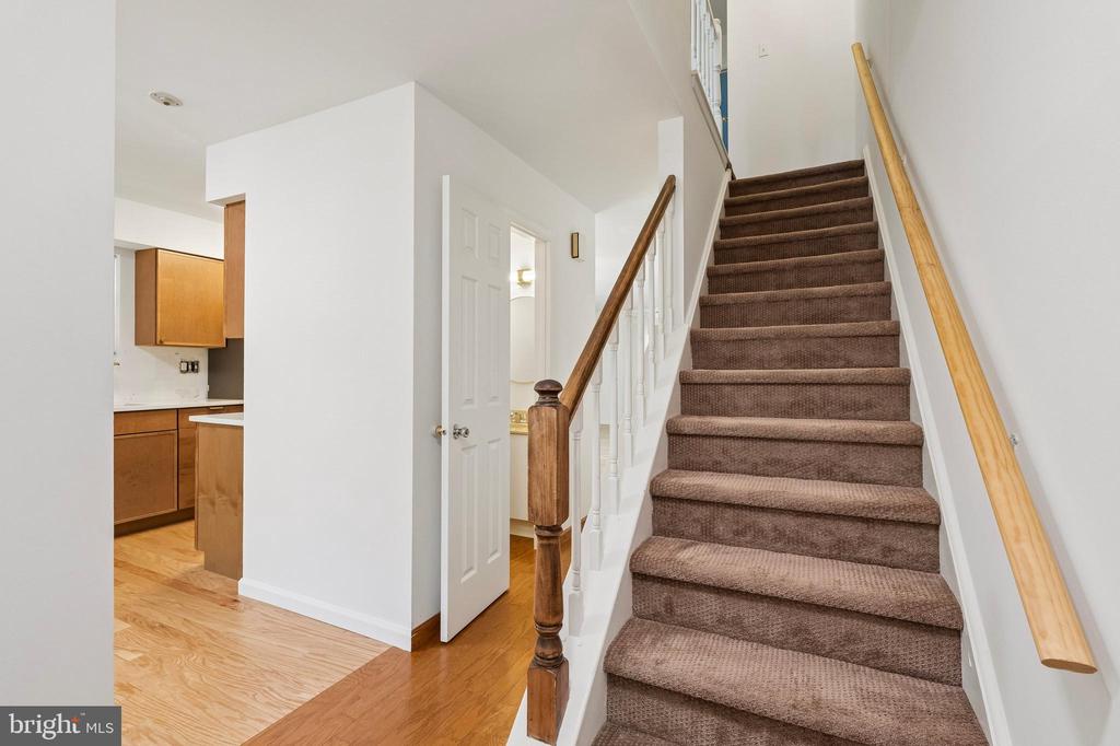 266 LEEDOM WAY