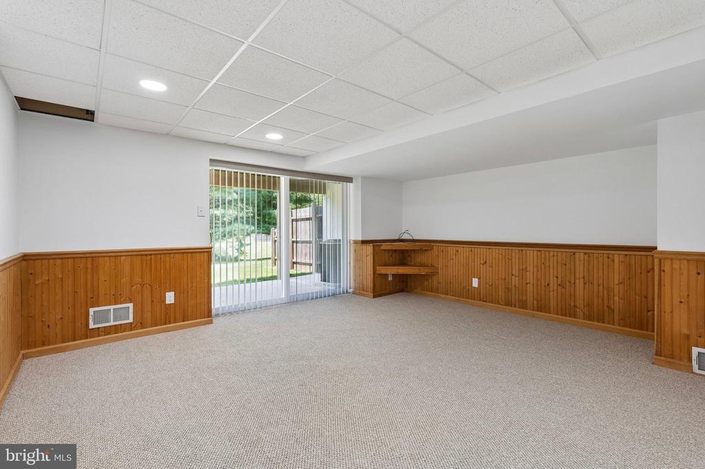 266 LEEDOM WAY