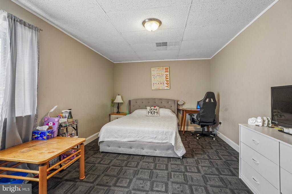 700 2ND STREET PIKE