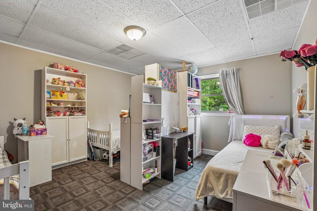 700 2ND STREET PIKE