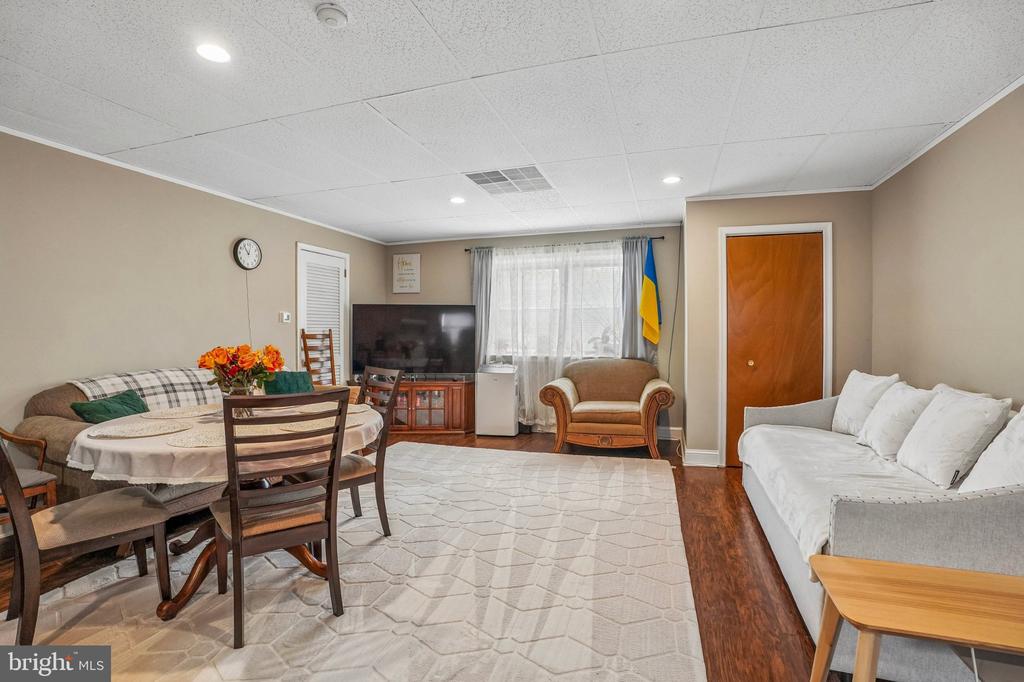 700 2ND STREET PIKE