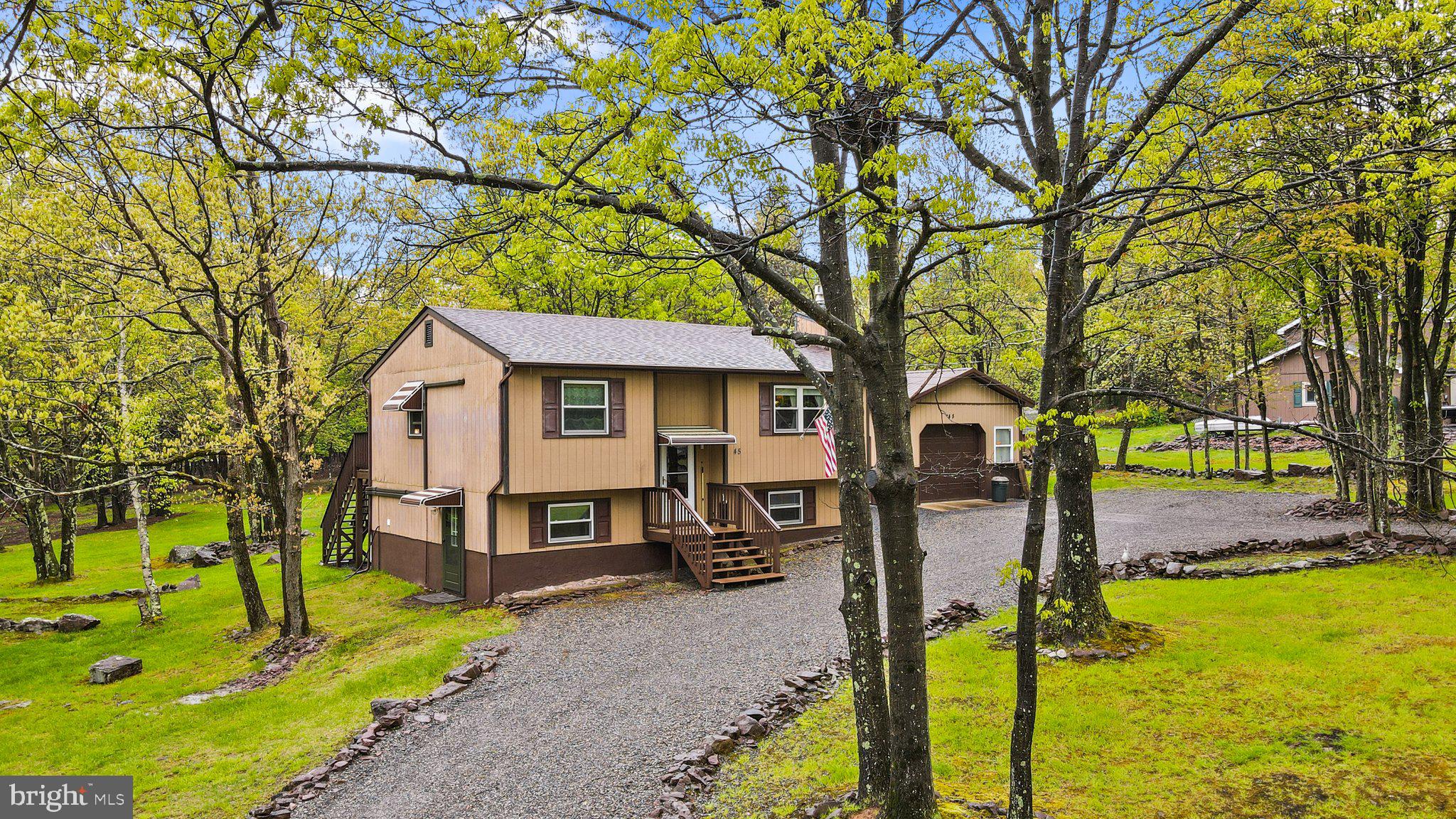 45 Quincy Ln