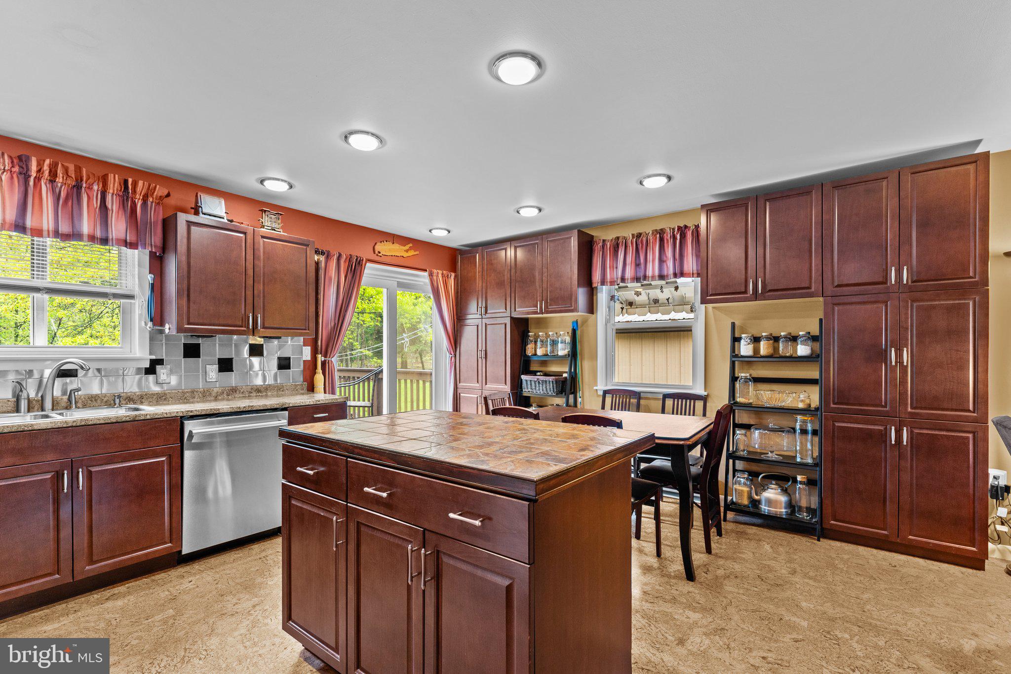 45 Quincy Ln