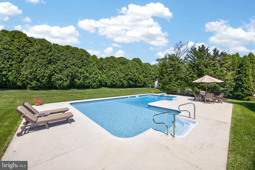 315 GLEN RUN DRIVE